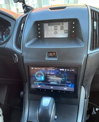 2015 Ford Edge replaced factory stereo with a Alpine ILX-W650 using the metra da